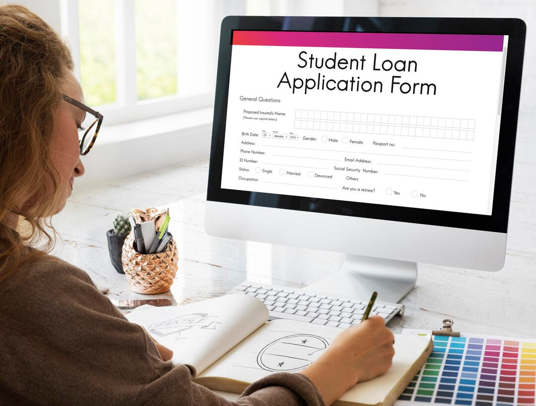 Orientación en la Solicitud de Préstamos Estudiantiles | Student Loan Application Assistance